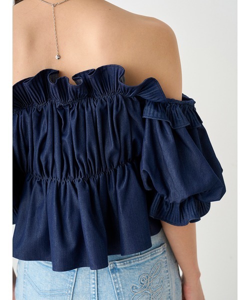 SNIDEL（スナイデル）の「デニムギャザーオフショルブラウス（シャツ