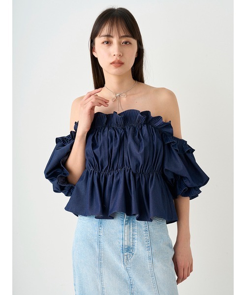 SNIDEL（スナイデル）の「デニムギャザーオフショルブラウス（シャツ