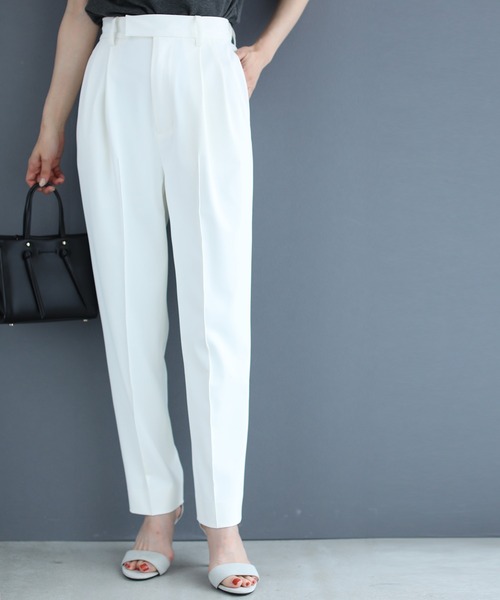 白なのに汚れにくいタックパンツ（撥水加工）（その他パンツ）｜CAWAII