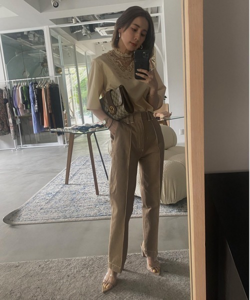 Ameri（アメリ）の「CENTER PRESS STRAIGHT DENIM（デニムパンツ