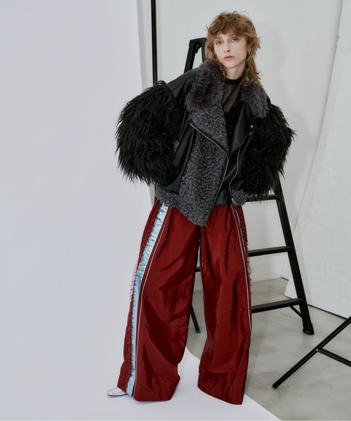 LA BELLE ETUDE（ラベルエチュード）の「異素材ボリュームファー