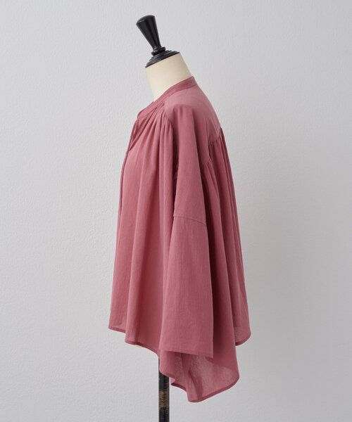 BEARDSLEY（ビアズリー）の「コットンシフォンギャザーシャツ（シャツ