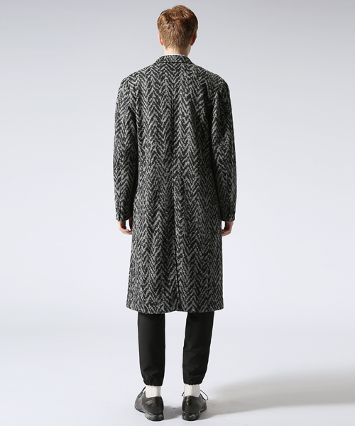 KRIS VAN ASSCHE（クリスヴァンアッシュ）の「DOUBLEBREASTED COAT