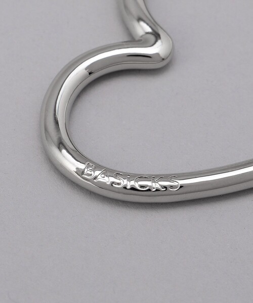 BASICKS（ベイシックス）の「BASICKS/ベイシックス Heart Carbiner