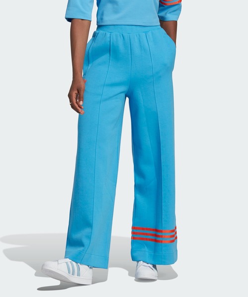 adidas（アディダス）の「アディカラー Neuclassics トラックパンツ