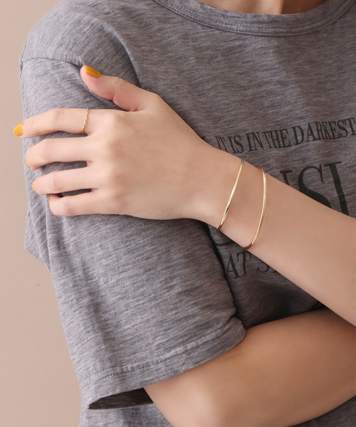 Lilas（リラ）の「2.5パイプC型バングル K10（ブレスレット）」 - WEAR