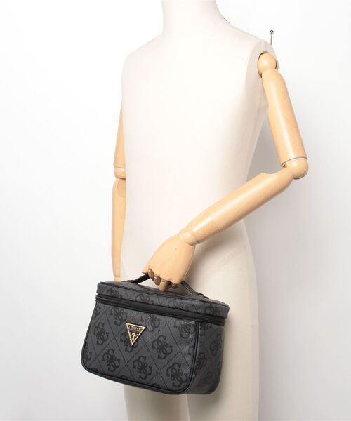 BERTA Toiletry Train Case 化粧ポーチ | GUESS(ゲス) JAPAN 公式