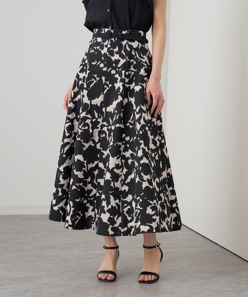 ANAYI（アナイ）の「リネンライクフラワープリントフレア スカート