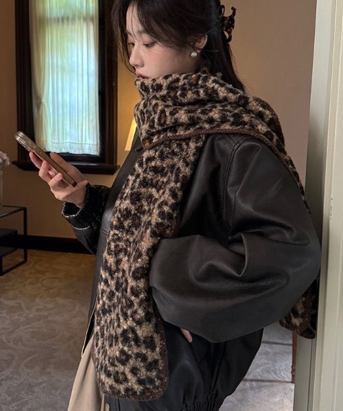 セール】ヒョウ柄もこもこマフラー（マフラー）｜ViViDAY（ビビデー