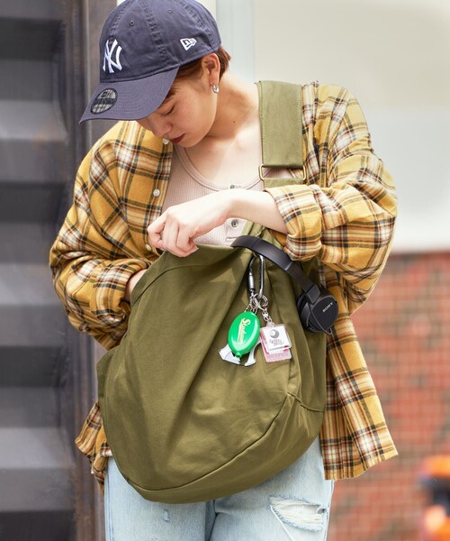 FREAK'S STORE（フリークスストア）の「キャンバス ニュースペーパー