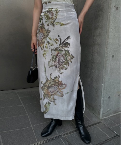 Ameri（アメリ）の「DRY FLOWER VELOUR SKIRT（スカート）」 - WEAR
