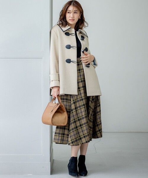 組曲（クミキョク）の「バイカラーダッフル ウールコート（ダッフル