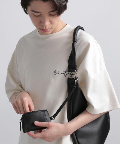 HARE（ハレ）の「コインケースツキトライアングルトートバッグ(HARE