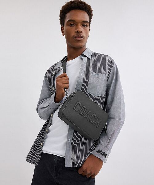 COACH（コーチ）の「チャーター クロスボディ バッグ 24・コーチ