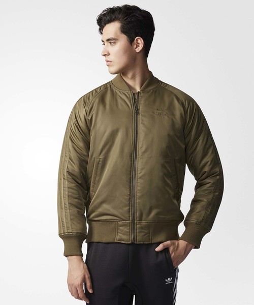 adidas（アディダス）の「オリジナルス 中綿ボンバージャケット［SST