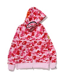 A BATHING APE（アベイシングエイプ）の「BAPE X M&M'S COLLEGE