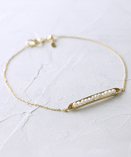 agete（アガット）の「K10カラーストーンスキニーブレスレット