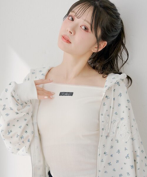 パターンメッシュカップ付きレースコンパクトトップス（Tシャツ