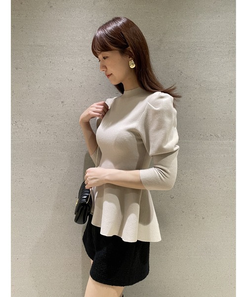 SNIDEL（スナイデル）の「Sustainableペプラムニットプルオーバー