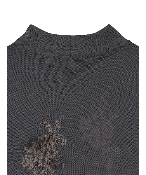Ameri（アメリ）の「UND FUR EMBROIDERY SKIN TOP（Tシャツ/カットソー