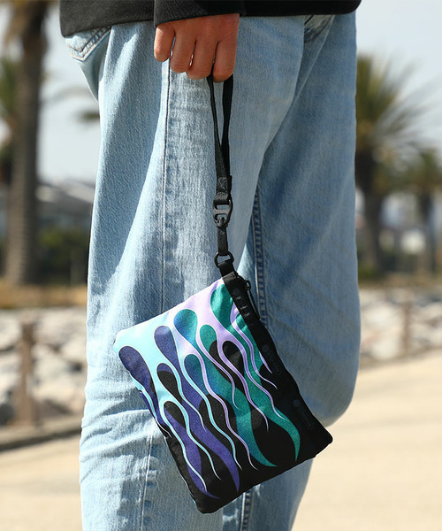 LeSportsac（レスポートサック）の「WRISTLET CLUTCH チャレンジャー