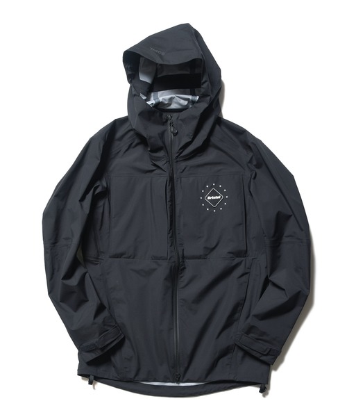 F.C.Real Bristol（エフシーレアルブリストル）の「3LAYER UTILITY