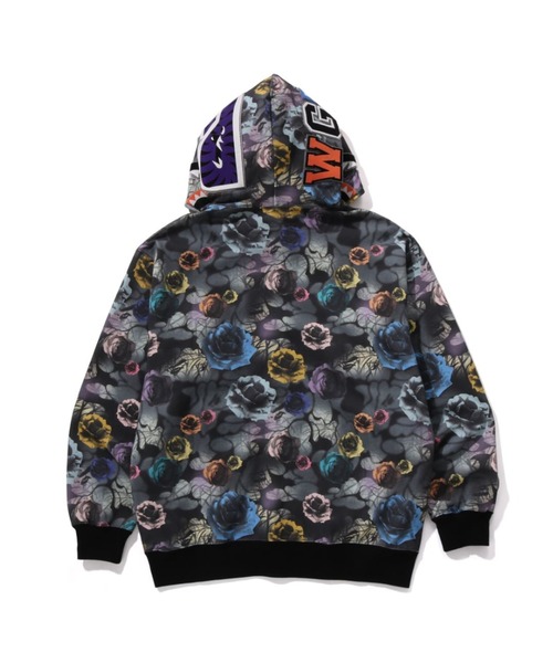A BATHING APE（アベイシングエイプ）の「FLORAL CAMO SHARK RELAXED
