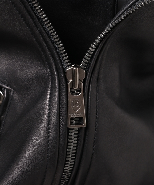 BLACK LABEL CRESTBRIDGE（ブラックレーベル・クレストブリッジ）の