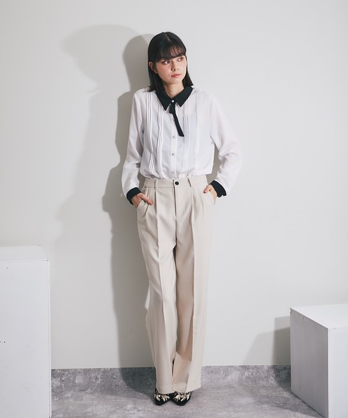 メタリックボタン付きジャケット＆スラックスパンツセットアップ