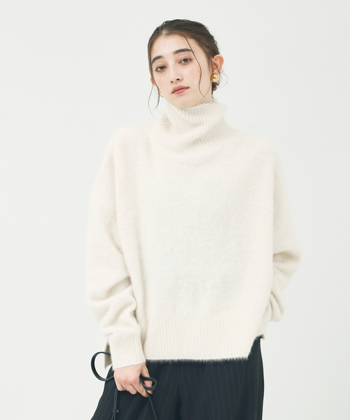 Rouge vif（ルージュヴィフ）の「FOX＆Cashmere タートルニットプル