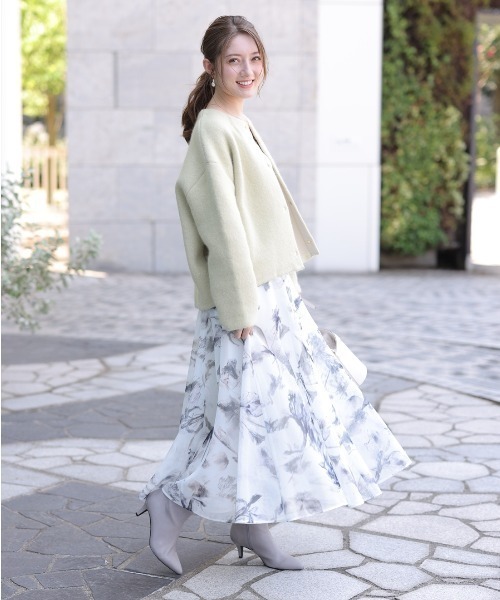 Apuweiser-riche（アプワイザーリッシェ）の「ブラッシュフラワー