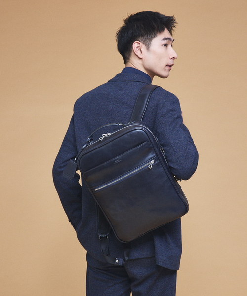 SEEKER（シーカー）の「【SEEKER別注 】3WAY スクエア レザー バッグ