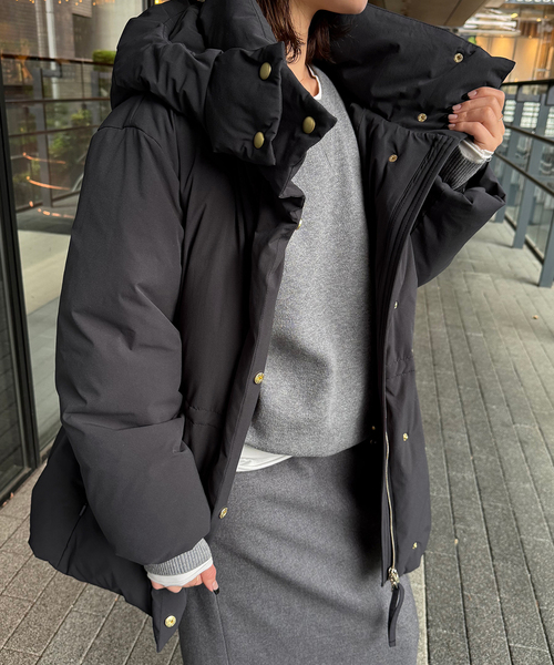 SLOBE IENA（スローブイエナ）の「フェザーライト撥水パッファーダウン