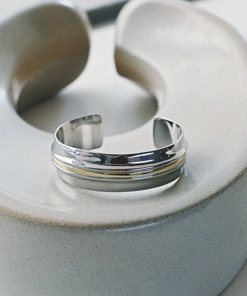 GOLD COMBINATION BOLD METAL BANGLE（バングル/リストバンド）｜WYM