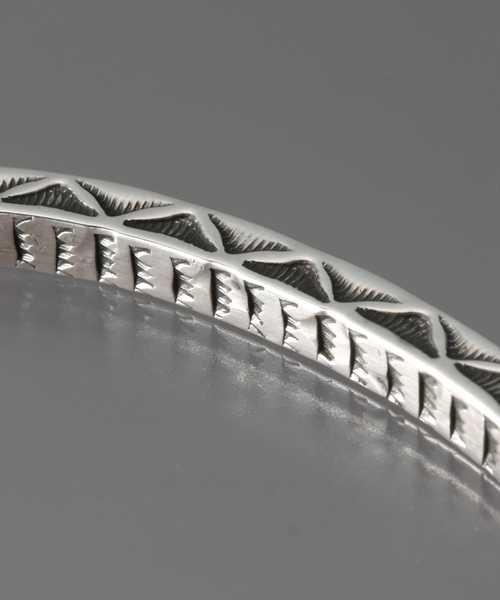 セール】【KEVIN RAMONE/ケビン・ラモーン】スクエア バングル “ナバホ