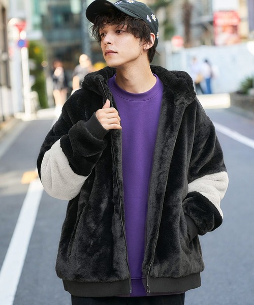 RAGEBLUE（レイジブルー）の「Smooth fake fur stand hood blouson