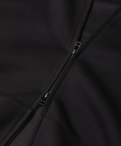 TENTIAL（テンシャル）の「MIGARU Tech Sweat Long Sleeve Full Zip