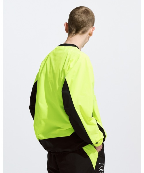 F.C.Real Bristol（エフシーレアルブリストル）の「WARM UP PISTE