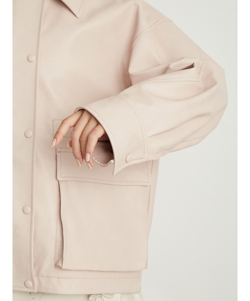 LILY BROWN（リリーブラウン）の「バリエーションドロストオーバー