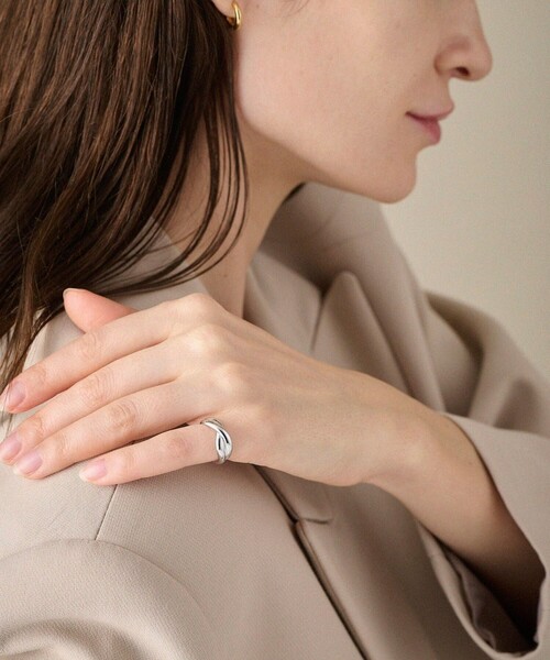 ete（エテ）の「○クロス ピンキーリング（リング）」 - WEAR