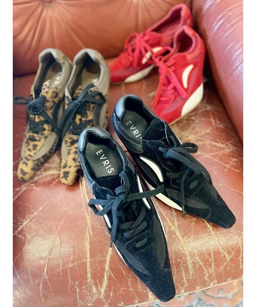 セール】スウェードポインテッドスニーカーヒール（パンプス）｜EVRIS