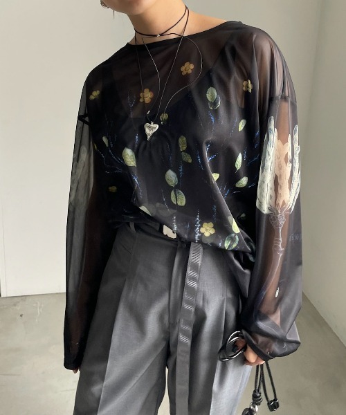 Ameri（アメリ）の「VINTAGE ILLUSTRATION PRINT SHEER TOP（Tシャツ