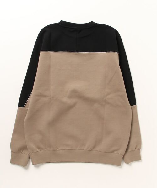 F.C.Real Bristol（エフシーレアルブリストル）の「TECH SWEAT