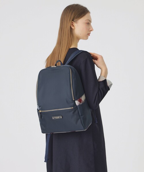 BLUE LABEL CRESTBRIDGE（ブルーレーベルクレストブリッジ）の