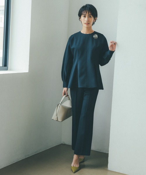 Mila Owen（ミラオーウェン）の「ペプラムトップスシガレットパンツSET