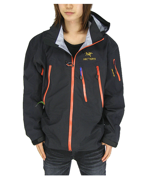 BEAMS（ビームス）の「ARC'TERYX×BEAMS / 別注 “THETA AR”シェル