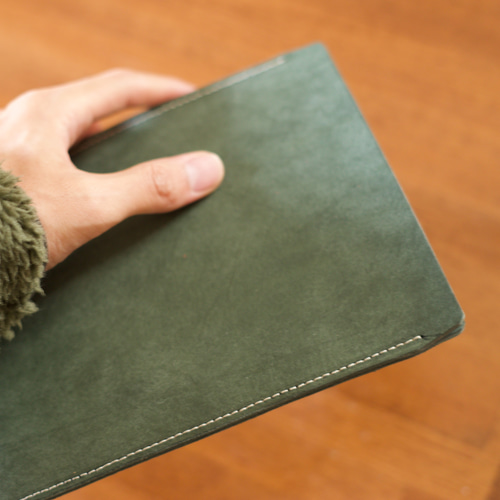 iPad miniケース 本革イタリアレザー 経年変化を楽しめる タブレット