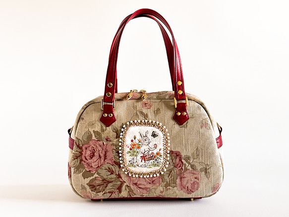 即納】愛らしいうさぎの絵柄でレトロな花柄ボストンバッグ ボストン