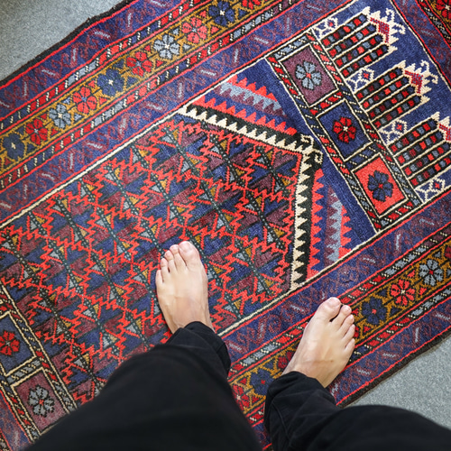 141×89 トライバルラグ ヴィンテージラグ バルーチ 手織りラグ