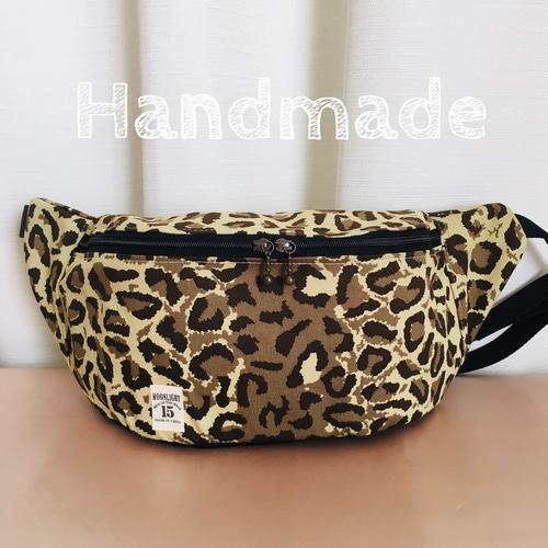 豹柄レオパードショルダーバッグ/ボディバッグ(カーキ/黒